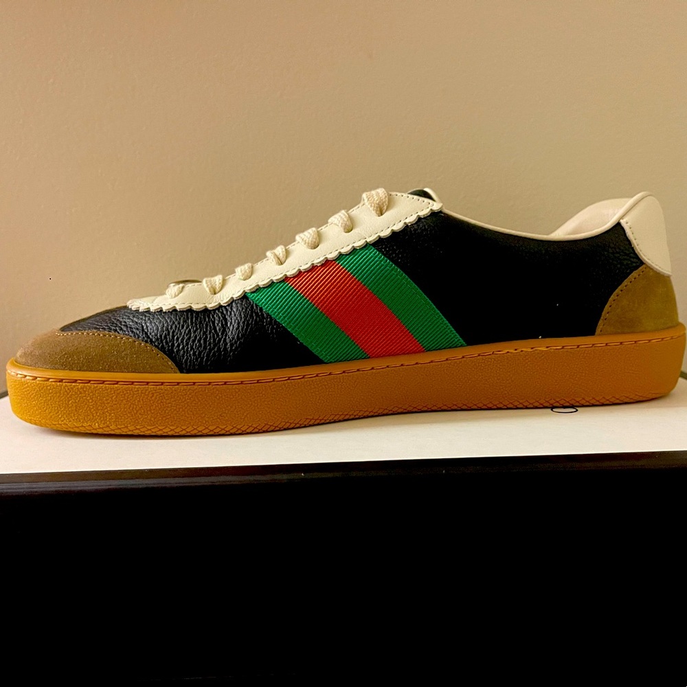 Really nice Gucci sneakers only worn ones, always kept in original box.